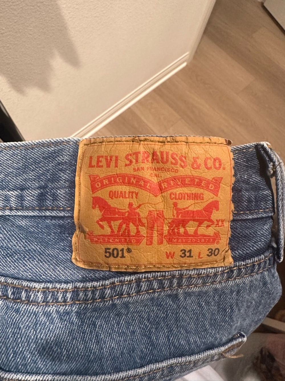 Women Levis 501
